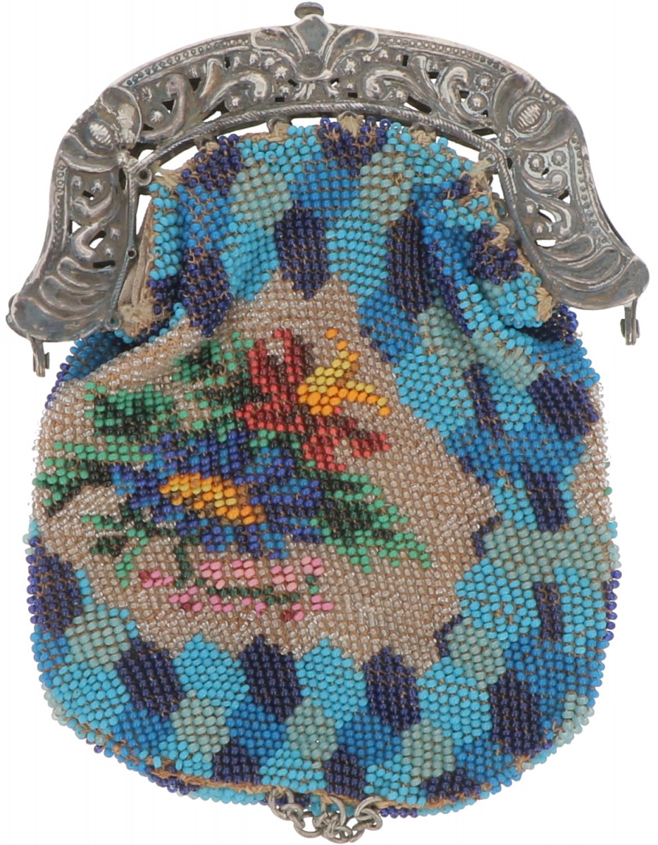 Beugelbeursje zilver.