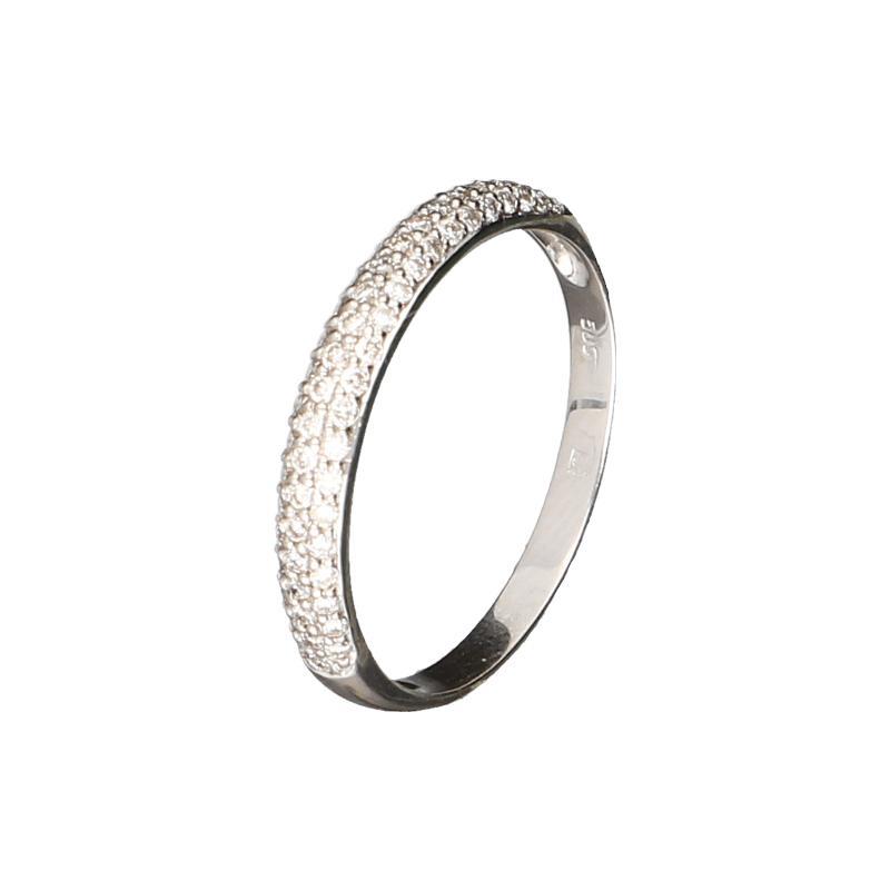 Witgouden ring bezet met 67 briljant geslepen diamanten, 14 karaat