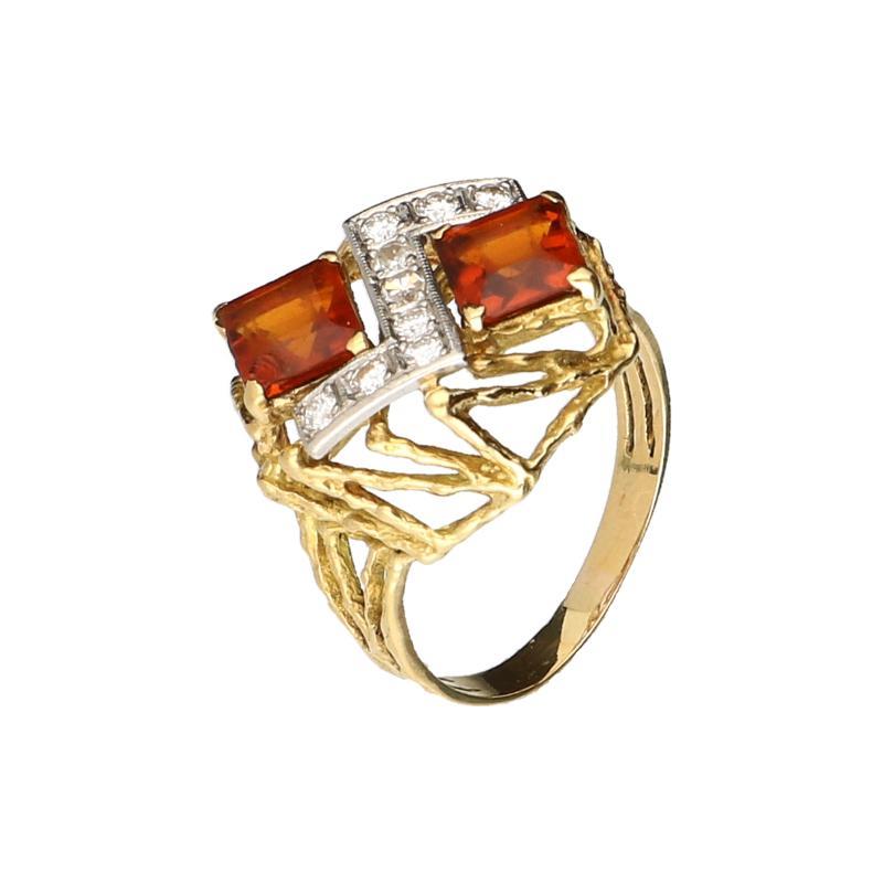 Antieke bijzonder opengewerkte geelgouden ring bezet met briljant geslepen diamanten en citrien, 18 karaat