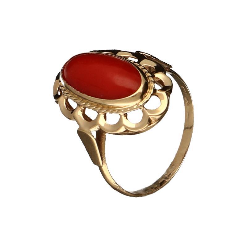 Geelgouden ring met bloedkoraal, 14 karaat