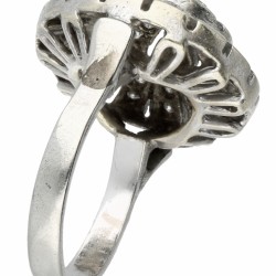 Witgouden cocktail ring, met ca. 0.94 ct. diamant - 14 kt.