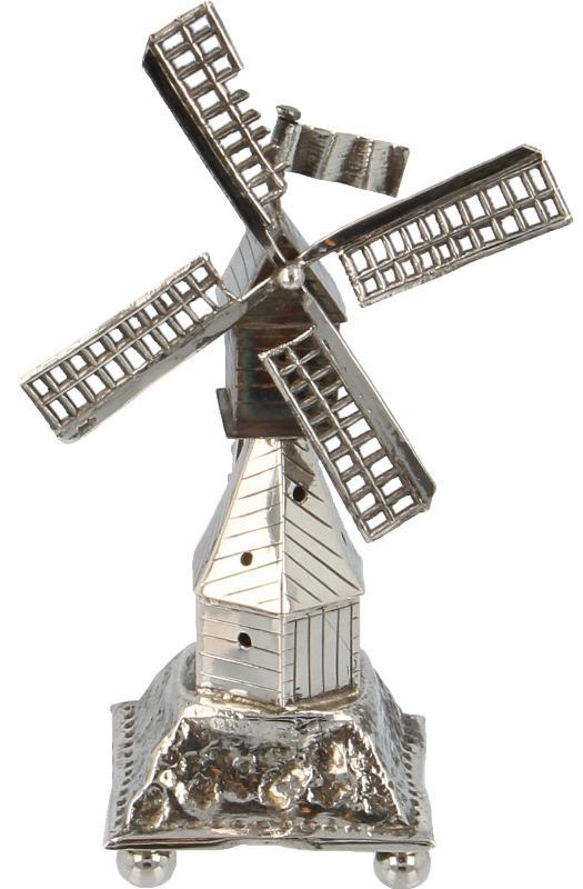 Zilveren miniatuur molen