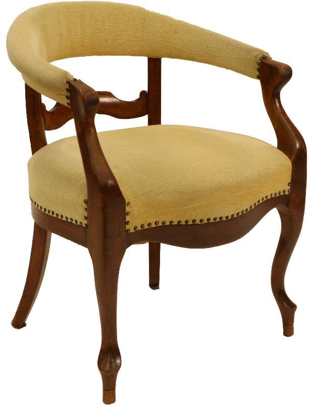 Antiek engels houten stoel met beige bekleding