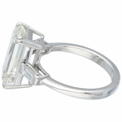 Witgouden Louis Reichman shoulder ring bezet met ca. 4.56 ct. diamant - 18 kt.