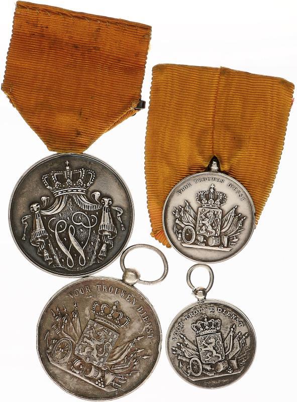 Z.J. Lot (4) Medaille voor trouwe dienst, verschillende uitvoeringen.