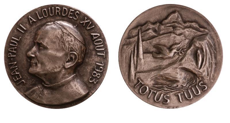 1983. Lourdes. Bezoek paus Johannes- Paulus II.