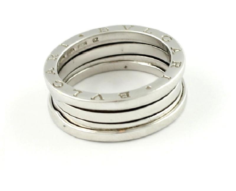 Witgouden ring Bvlgari, 18 karaat                                                                                                                                                                                                                              
