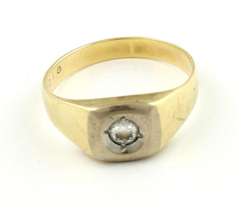 Geelgouden ring bezet met briljant geslepen diamant, 14 karaat                                                                                                                                                                                                 