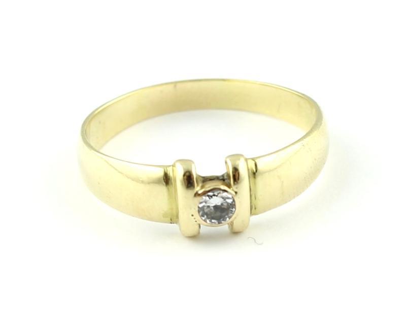 Geelgouden ring bezet met briljant geslepen diamant, 14 karaat                                                                                                                                                                                                 