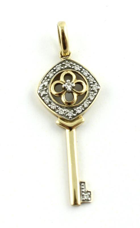 Geelgouden hanger, sleutelvorm, bezet met briljant geslepen diamant, 14 karaat                                                                                                                                                                                 