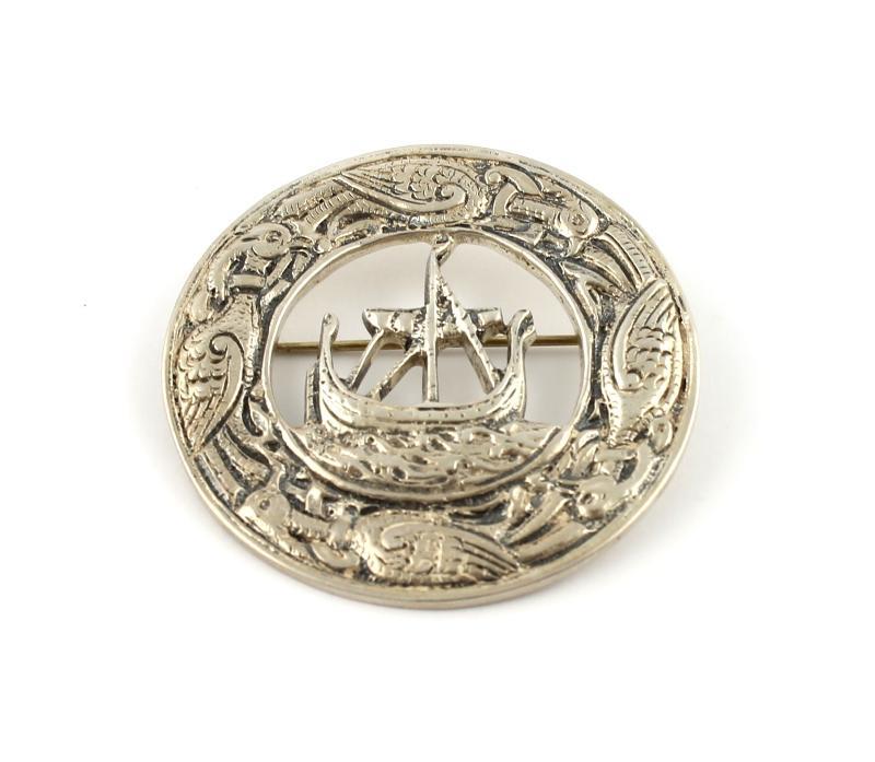 Zilveren Engelse Broche Met Boot                                                                                                                                                                                                                               