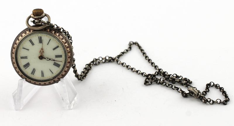 Zilveren Zakhorloge Met Romeinse Cijferaanduiding en Horloge Ketting - gehalte 800                                                                                                                                                                             