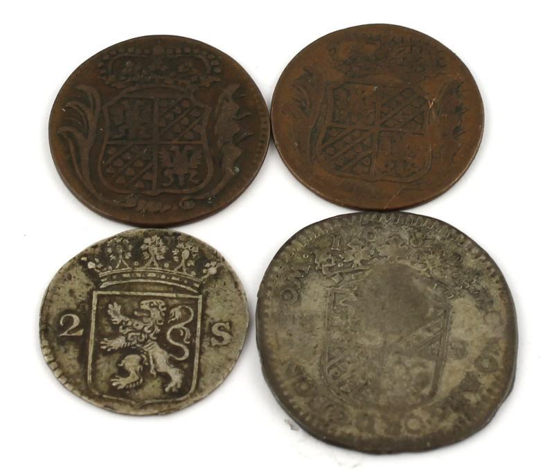 Lot (4) Groningen duit 1771 (2), 6 stuivers 182 met klop pijlenbundel en  dubbele wapenstuiver Holland 1788.                                                                                                                                                   