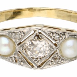 Geelgouden Art Deco ring, met ca. 0.15 ct. diamant en cultivé zoetwaterparel - 14 kt.