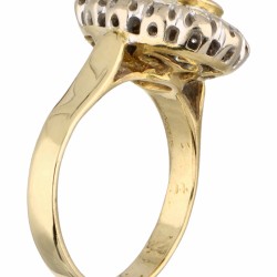 Geelgouden ovale rozet ring, met ca. 0.36 ct. diamant en synthetische robijn - 18 kt.