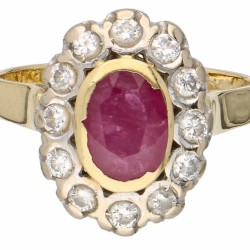 Geelgouden ovale rozet ring, met ca. 0.36 ct. diamant en synthetische robijn - 18 kt.