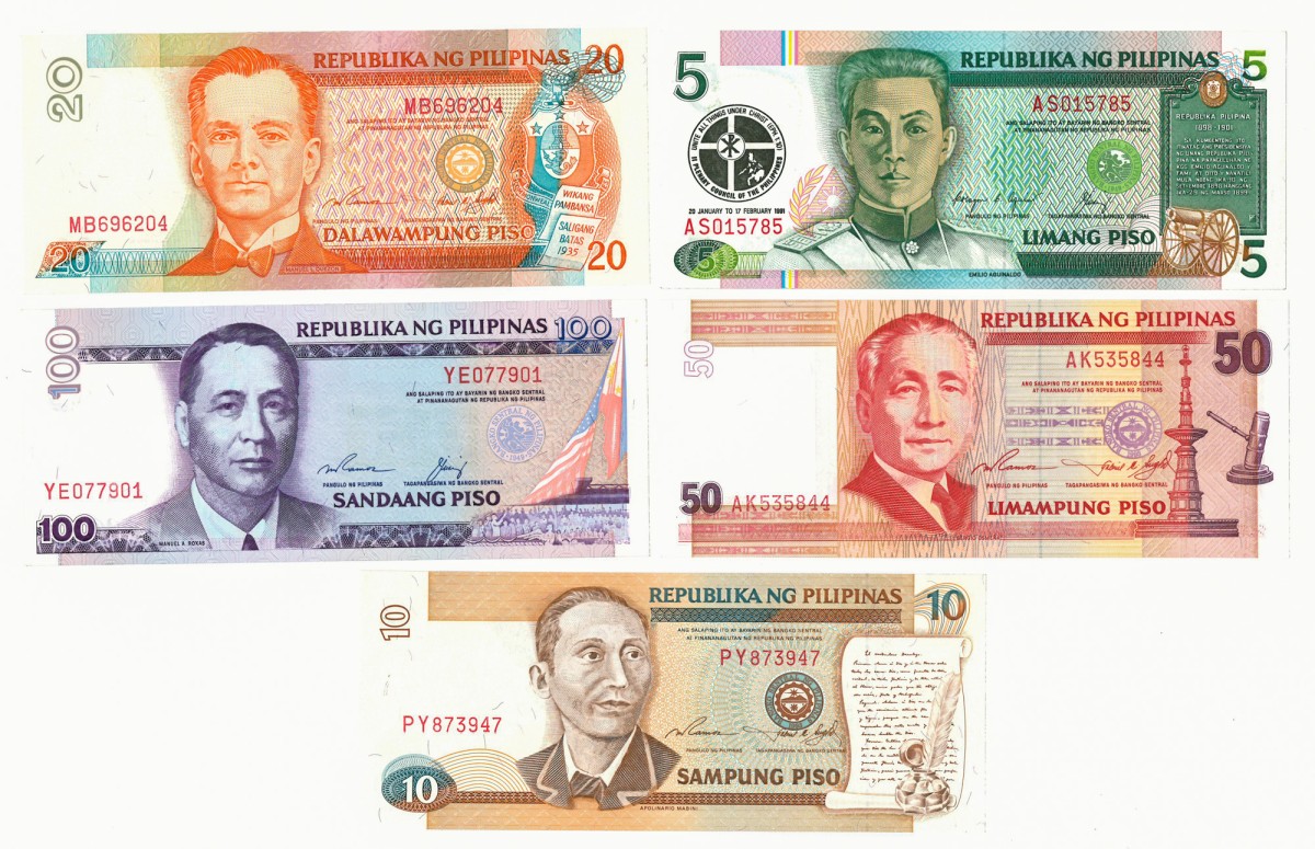 Lot 5 banknotes. - About UNC.