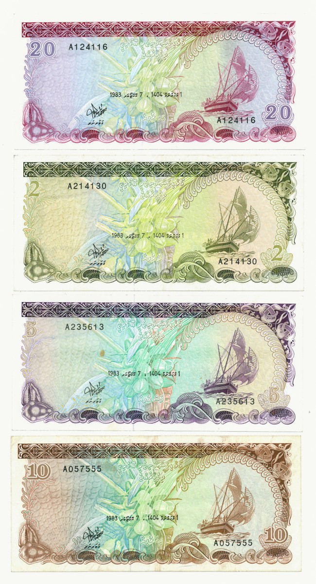 Lot 4 banknotes. - Very fine / Extremely fine.