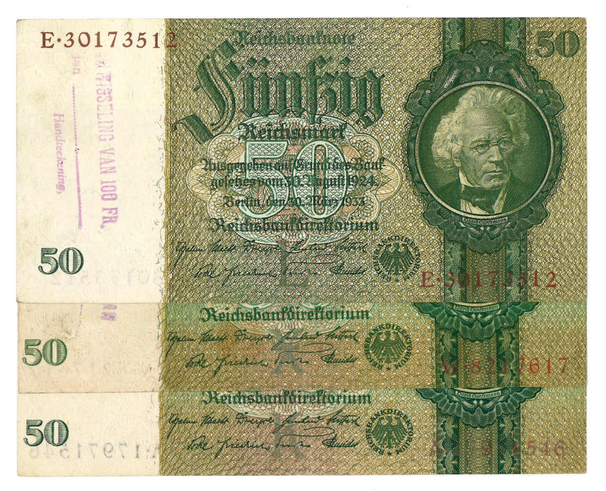 Lot 3 banknotes. - Very fine.