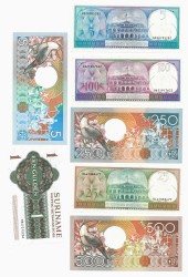 Lot 7 banknotes. - UNC.