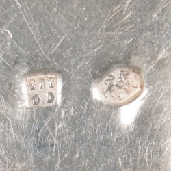 2-delig lot lodereindoosjes zilver.