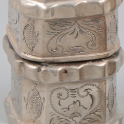2-delig lot lodereindoosjes zilver.