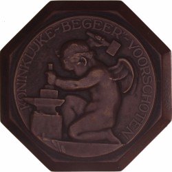 Z.j. Nederland. Koninklijke Begeer Voorschoten 'Muntende engel'.