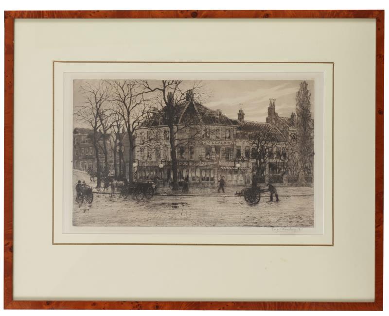 Eugène van Rensburg (Den Haag 1872 - 1956), Koetsjes op de Coolsingel voor Café Caland, Rotterdam. gesigneerd in potlood (rechtsonder), ets. Daarbij: een ets van Nicolaas van der Waay, De tekenklas.