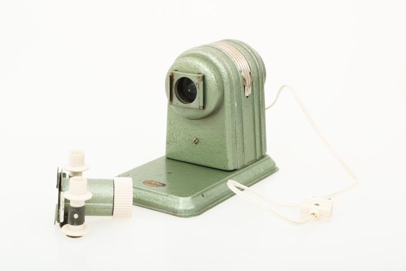Clairo film projector met 10 filmrollen.