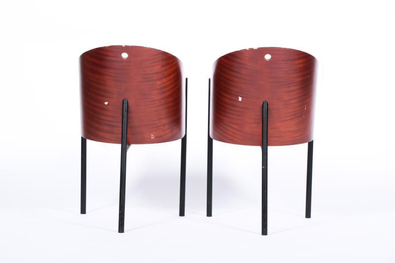 Philippe Starck (Parijs 1949), Vier Costes-stoelen, ontworpen in: 1982, geproduceerd door: Driade (vanaf 1985).