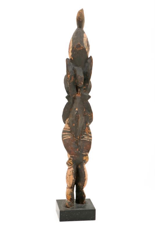 Wapinyam beeldhouwwerk, Zuid Abelam - Sepik Provincie - Papua New Guinea, 1e helft 20e century.