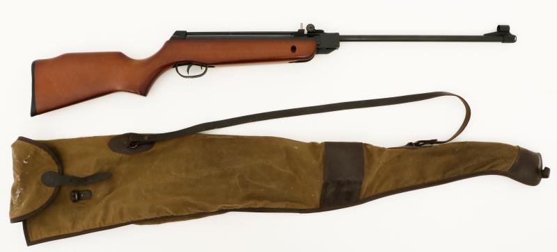 Een luchtbuks, Expomatic 2100, gemerkt: Gamo, Spanje, 20e eeuw.