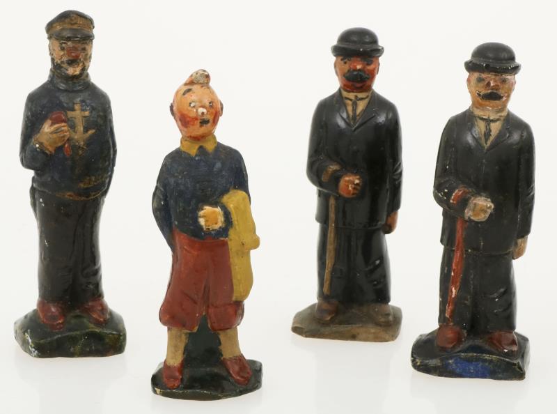 Set van (4) gipsen figuurtjes van Kuifje, Janssen en Janssen en kapitein Haddock, koud geverfd, 20e eeuw.