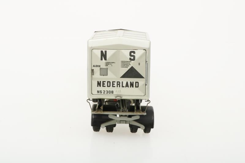 Arnold DAF truck van Gend & Loos met container NS van huis tot huis.