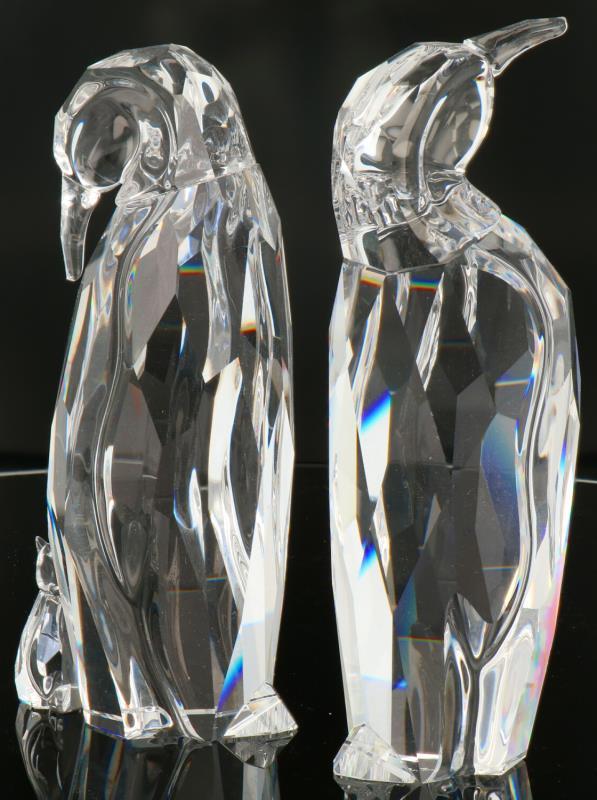 (2) delig lot grote Swarovski pinguins.