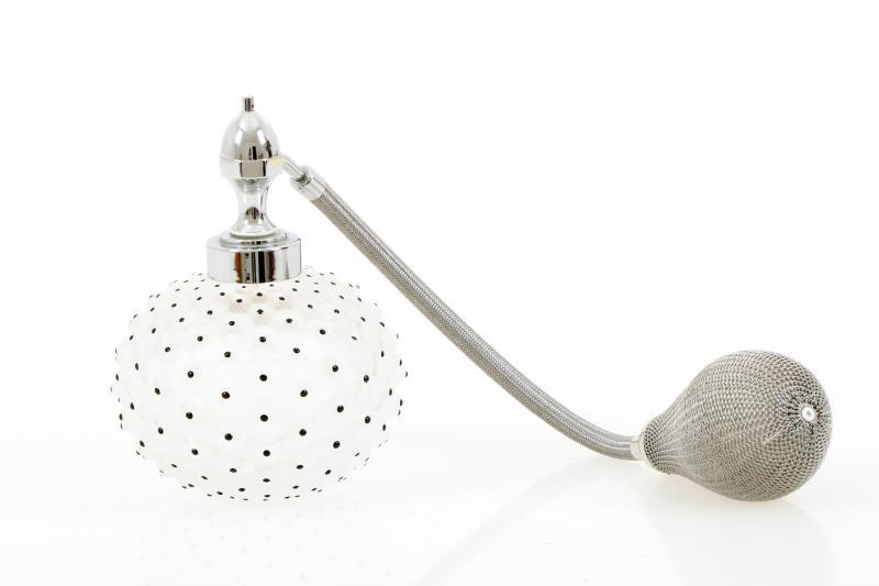 Een Lalique "cactus" -verstuiver. Gemerkt "Lalique France".