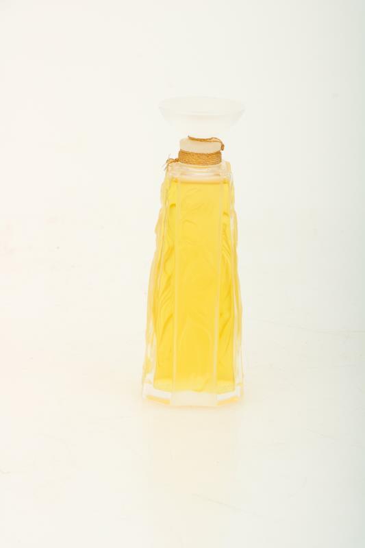 Een Lalique "les muses" -parfumfles, editie 1994. Gemerkt "Lalique France".