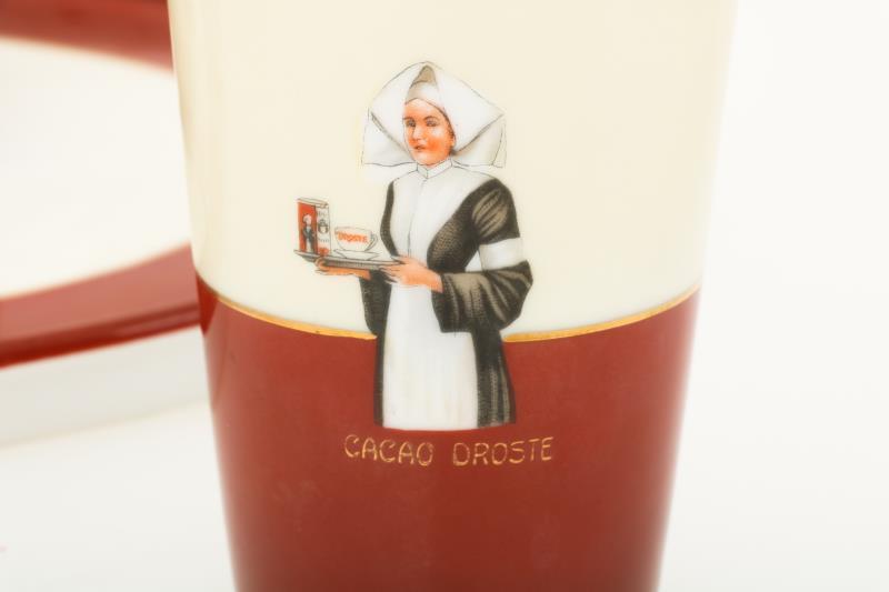 Droste cacao servies.