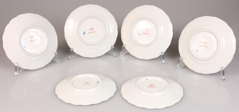 Een set van (6) gebaksbordjes Lomonosov Imperial Porcelain Factory. Rusland, 2e helft 20e eeuw.