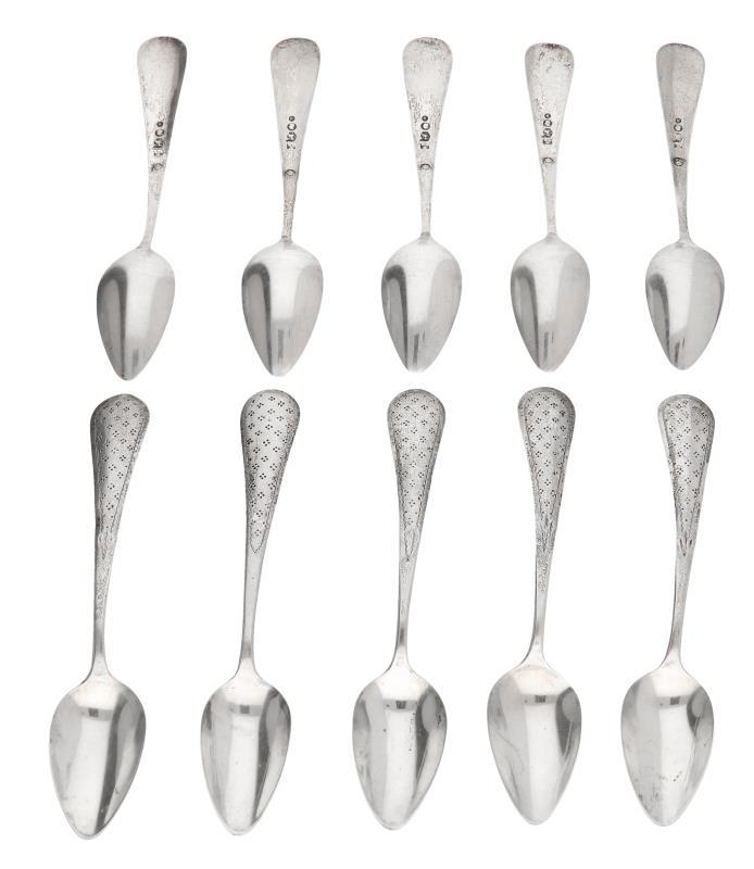 (10) Lepeltjes zilver.