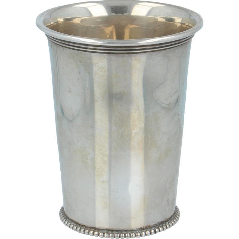 Geboortebeker zilver.