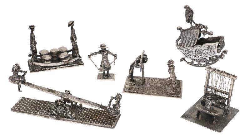 (6) Miniaturen zilver.