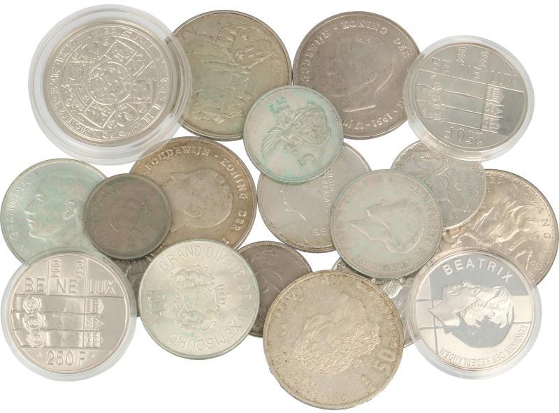 Benelux. Vnl. Zilveren munten. Circa 300 gram.