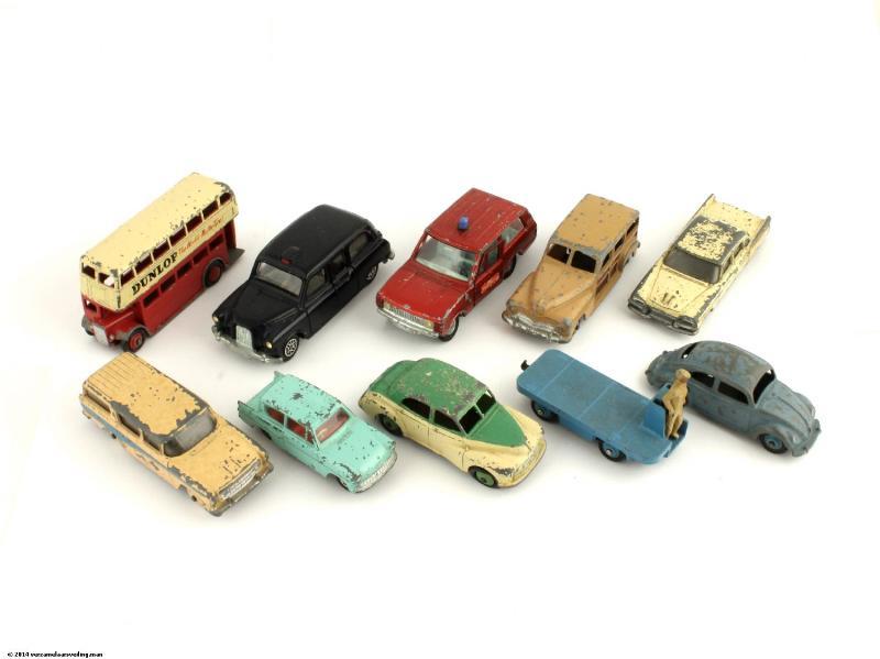 Lot Dinky Toys (10x)