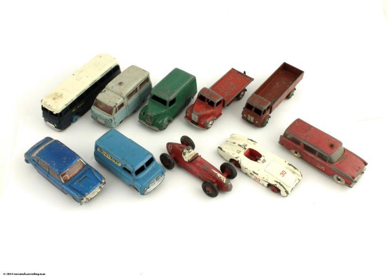Lot Dinky Toys (10x)