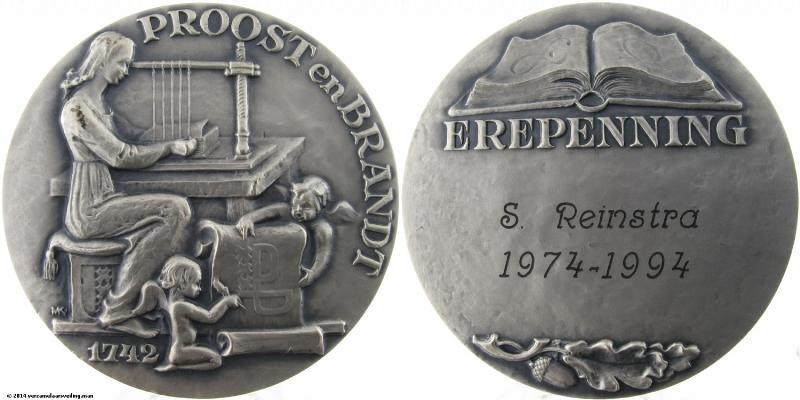 1994 Amsterdam, erepenning van de firma Proost en Brandt.