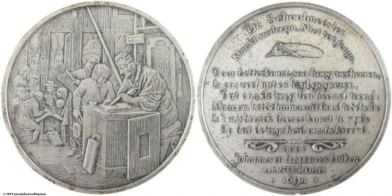 Zilveren penning uit de serie van Johannes en Caspaares Luiken. De Schoolmeester.