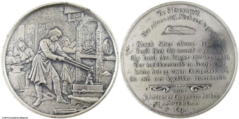 Zilveren penning uit de serie van Johannes en Caspaares Luiken. De Silversmit.