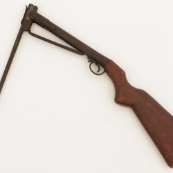 Een enkelloops hagelgeweer, ca. 1900.