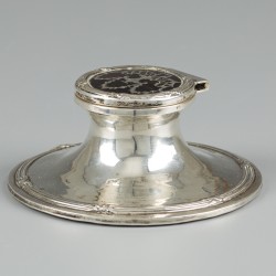 Inktpot zilver.